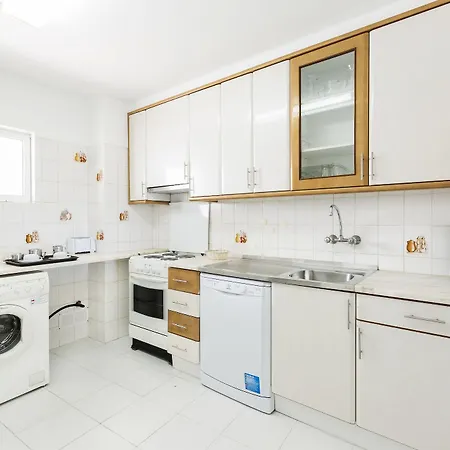 アパートホテル Jardim Do Vau 4*
