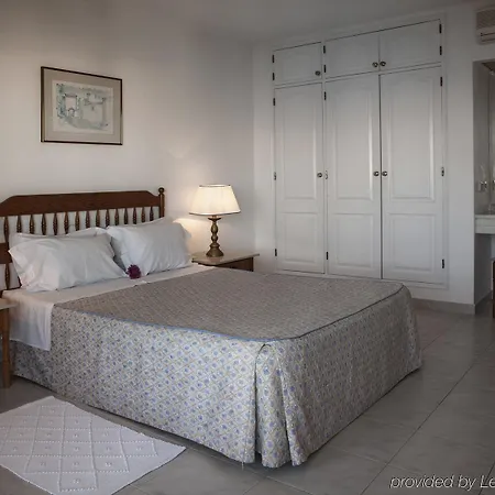 Apart Otel Jardim Do Vau 4*